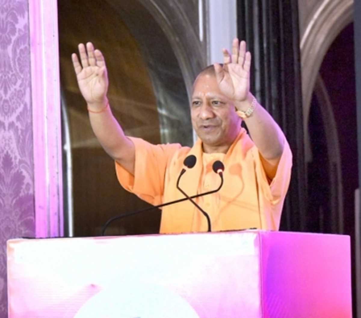 कोलकाता रोड शो में टीम योगी को मिला 7,000 करोड़ का निवेश प्रस्ताव